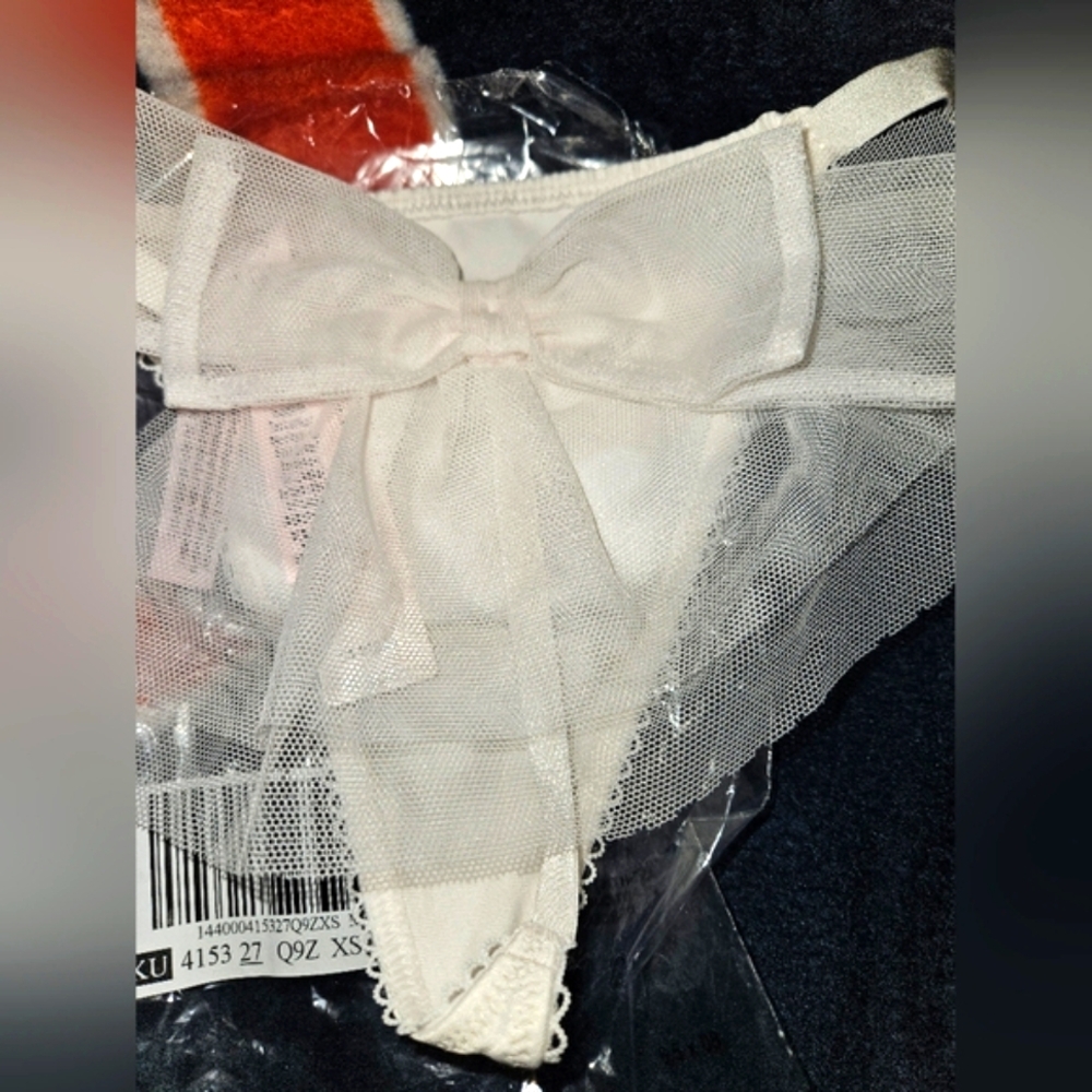 NWT VS Victoria's Secret Tease Bridal Thong with Veil